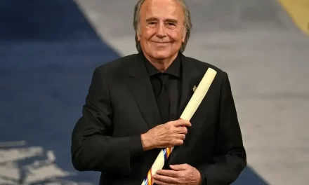 Recibe premio de Asturias el gran Joan Manuel Serrat