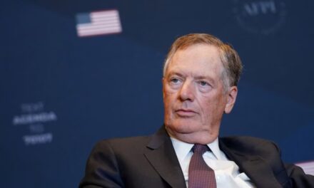 Trump quiere que Lighthizer maneje la política comercial