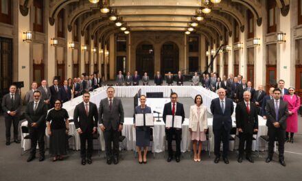 Sheinbaum y empresarios pactan bajar canasta básica a 910 pesos