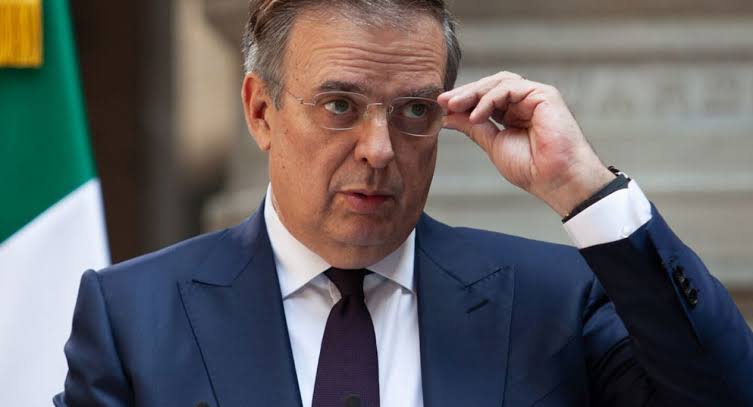 Las amenazas de Trump a México son un tiro en el pie: Ebrard