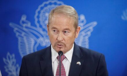 Ronald Johnson es nominado por Trump como embajador de EE.UU. en México