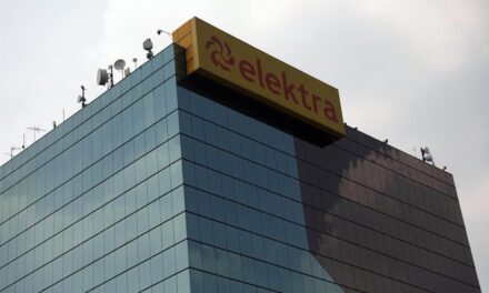 Sale Grupo Elektra de la BMV