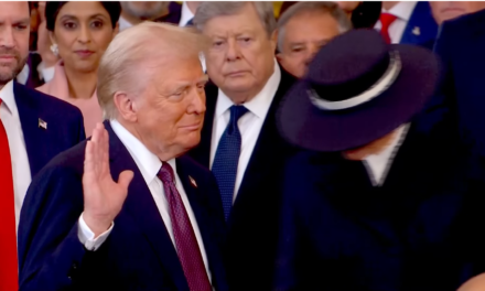 Juramenta Trump como Presidente de Estados Unidos; será su segundo mandato