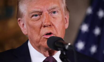 Trump conversará este lunes con México y Canadá sobre aranceles