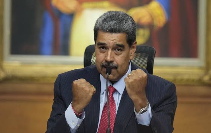 Juramenta Nicolás Maduro como presidente de Venezuela