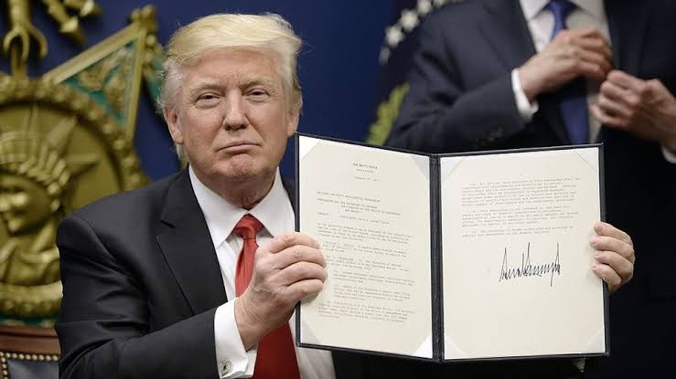 Estos serían los primeros decretos de Donald Trump como presidente de EE.UU.