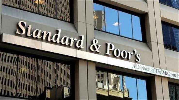 Aranceles de EE.UU. a México llevarían al país a un recesión, prevé S&P