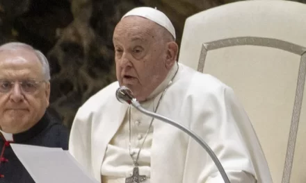 Sufre Papa Francisco falla renal temprana