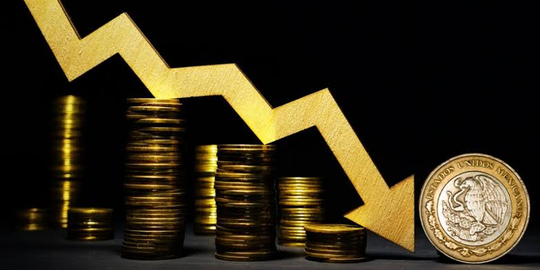 ¿Por qué la economía de México se está desacelerando y el peso no se consolida?