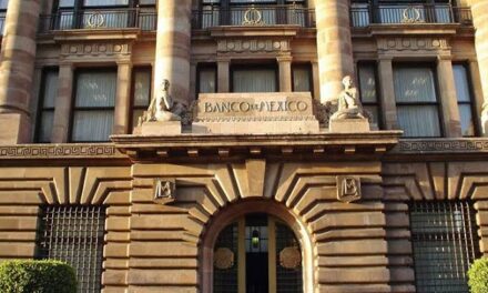 Banxico recorta 50 puntos las tasas de interés