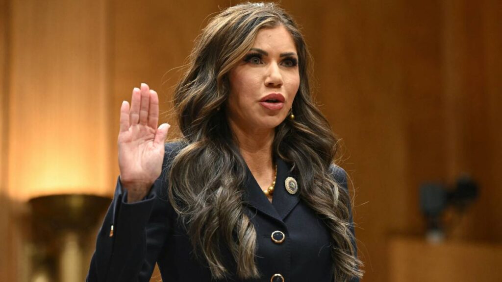 Se reunirá Sheinbaum con la Secretaria de Seguridad Interna de EE.UU., quien buscará convencer al Gobierno Federal de recibir migrantes deportados de otras nacionalidades