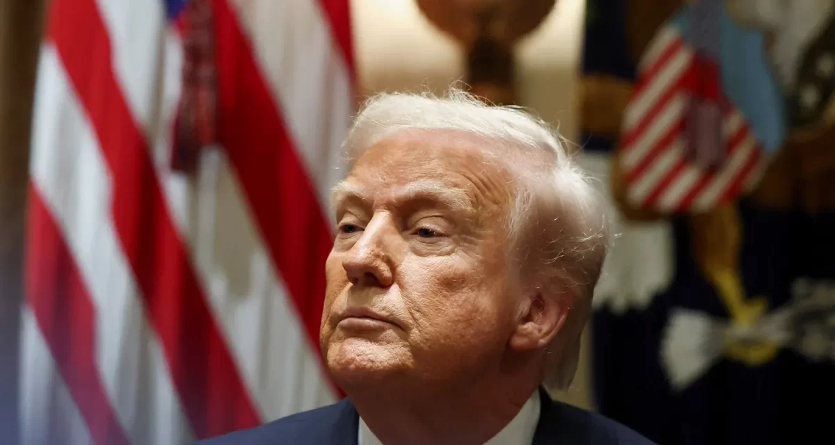 Trump amaga con renegociar o acabar con el T-MEC