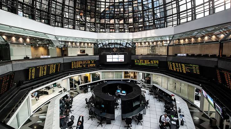 Cae BMV 4.8% este viernes