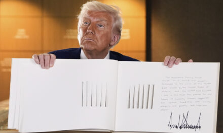 Republicanos frenan paquete legislativo de Trump que incluía impuesto a remesas