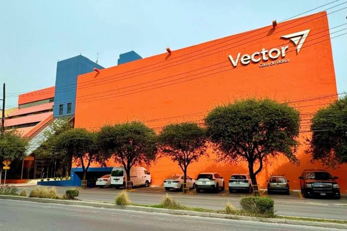 FGR abre investigación por depósito de 100 mdd a Vector de una empresa fachada ligada al Cártel de Sinaloa