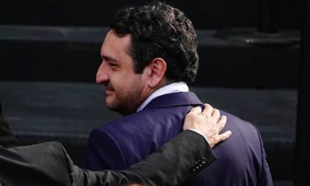 “Andy” López Beltrán fundó junto a seis socios una compañía de importación y venta de vinos en Guadalajara ya en funciones como secretario de organización de Morena