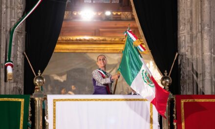 Sheinbaum da histórico grito de Independencia