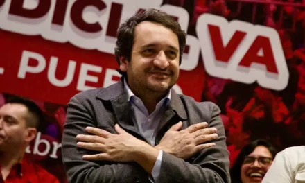 A través de una misiva, Andrés Manuel López Beltrán rechaza haber solicitado un amparo