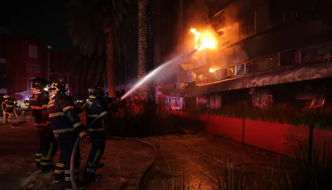 Se incendia restaurante cercano al Monumento a la Revolución