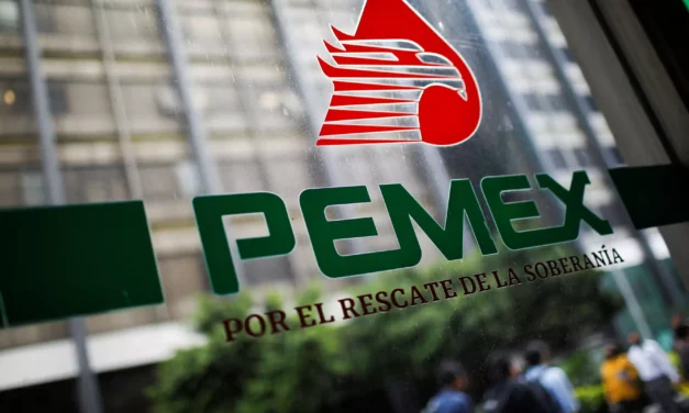Pemex recibe oxígeno de calificadoras, pero el huachicol fiscal sigue ahogando la transparencia
