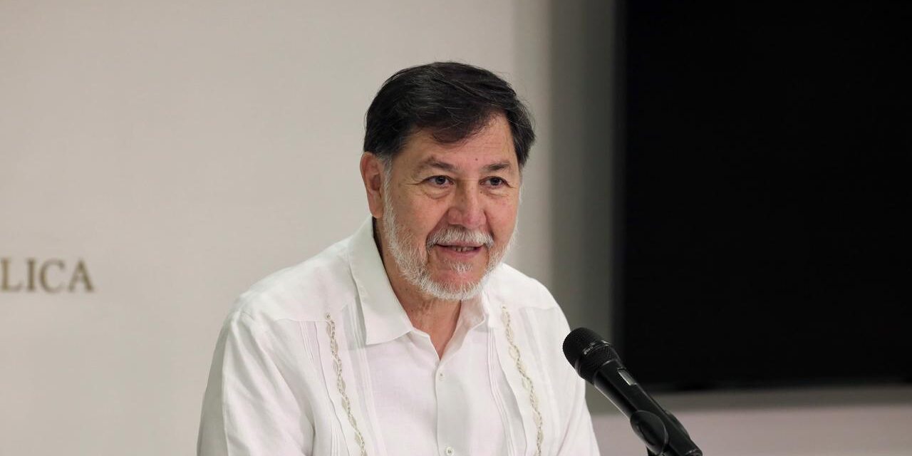 Fernández Noroña pide licencia como senador…para viajar a Palestina