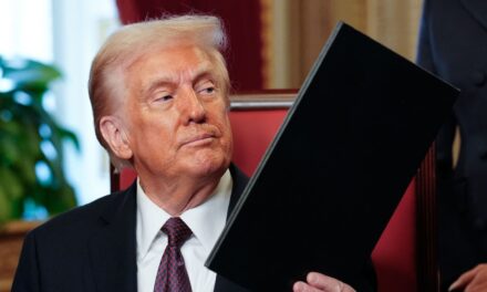 Tira Suprema Corte aranceles de Trump