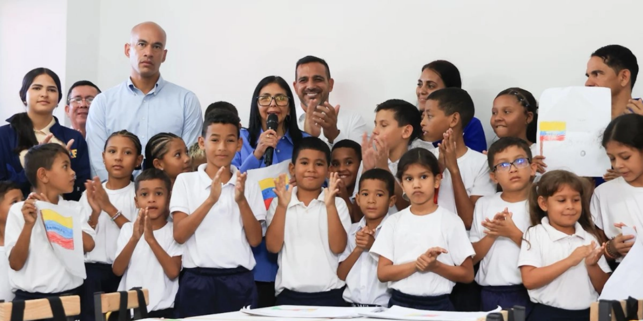 “En Venezuela hay una Presidenta encargada y en EU un mandatario rehén”: Delcy Rodríguez