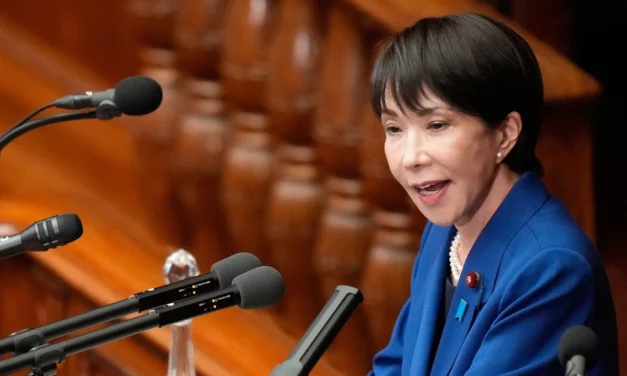 Disuelve Primera Ministra de Japón el Parlamento