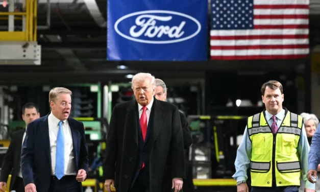 Ford lanza salvavidas comercial a México y Canadá en el marco del T-MEC
