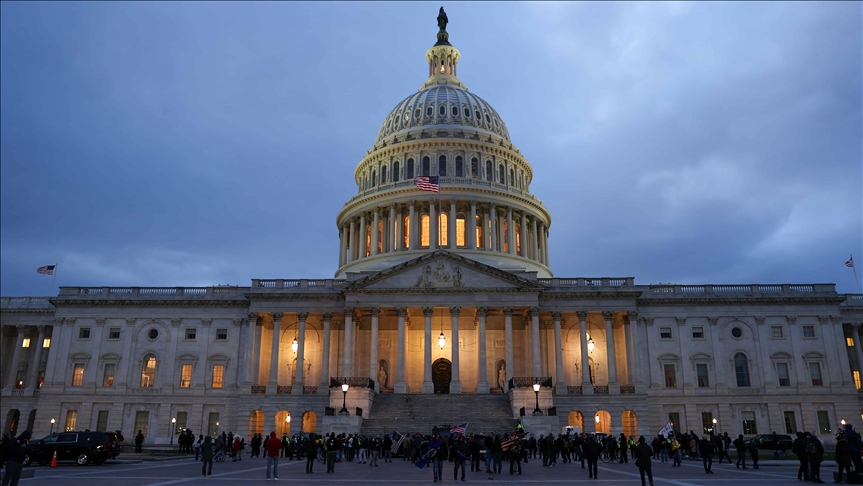 Aprueba Senado de EE.UU. prohibición para que Trump realice más acciones militares contra Venezuela