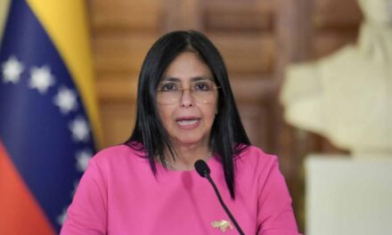 Tribunal que validó reelección de Maduro ordena a Delcy Rodríguez asumir poderes presidenciales