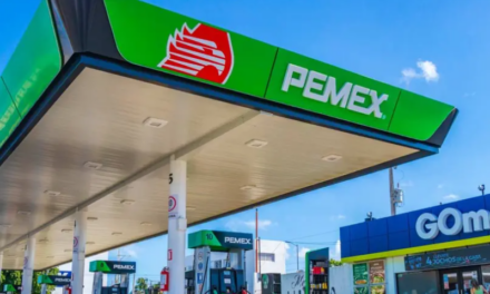 Emite Pemex bonos por 31 mil 500 millones de pesos y marca su regreso a la BMV luego de 7 años