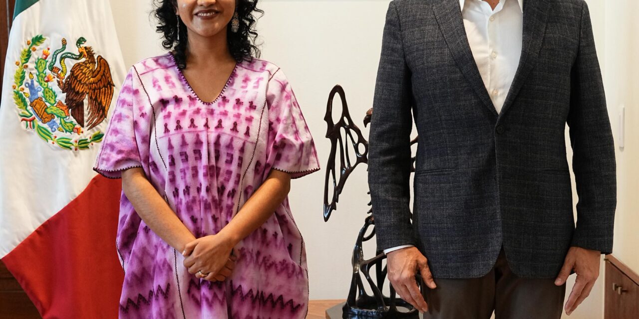 Nadia López García, pedagoga, poeta indígena y activista en derechos educativos y culturales, nueva titular de la Dirección General de Materiales Educativos