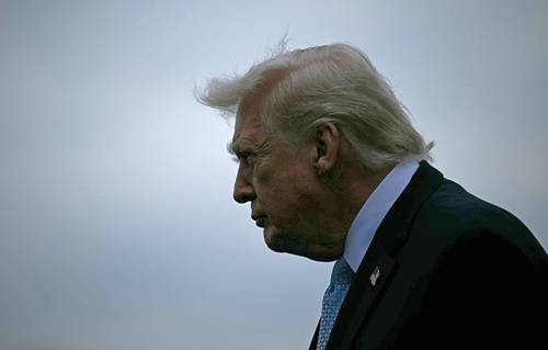 Trump: no es labor de Estados Unidos vigilar el estrecho de Ormuz