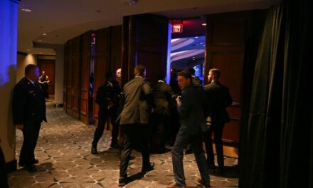 #Videos | Trump, una cena con corresponsales y un tirador que puso en jaque al FBI