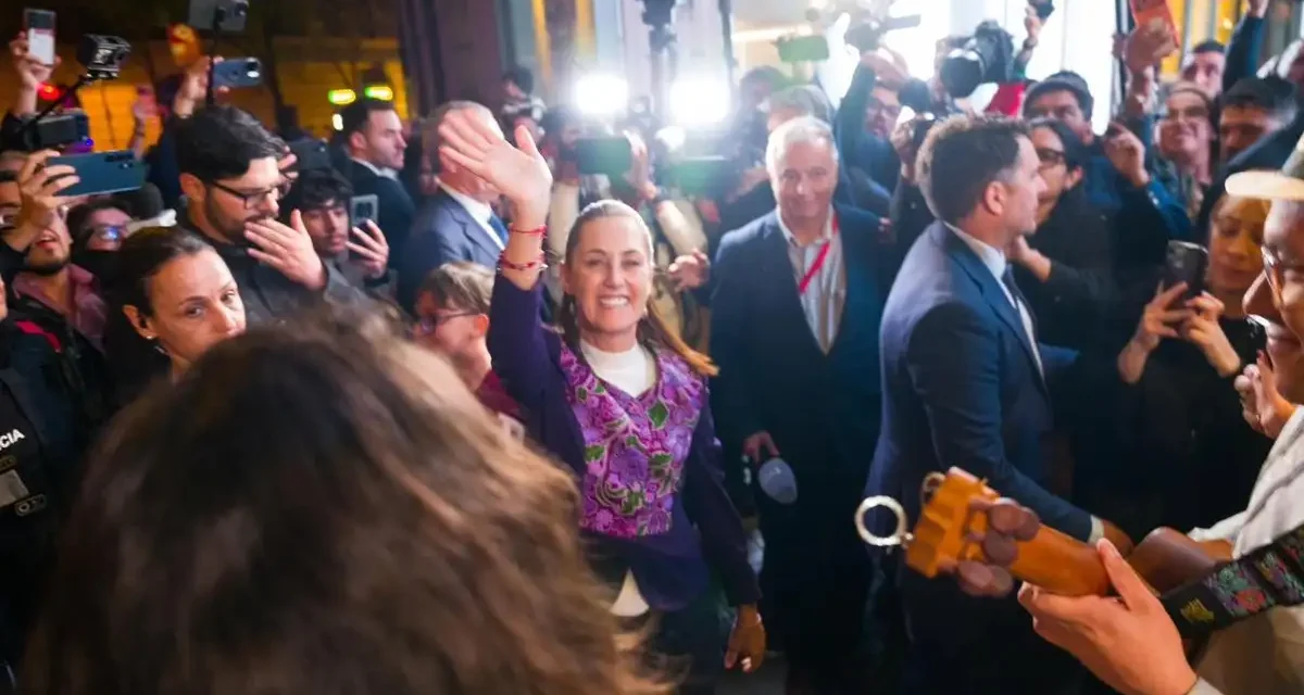 Llega Sheinbaum a Barcelona para participar en cumbre progresista