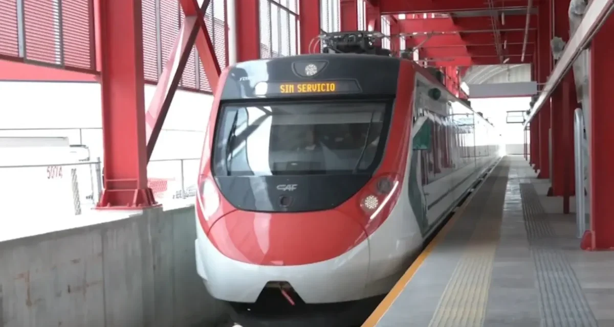 Gobierno federal toma control del tren suburbano y ahora se llamará Felipe Ángeles; conectará CDMX con el AIFA