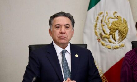 Acude a declarar ange FGR, senador Enrique Inzunza tras ser acusado por EE.UU. de vínculos con el narco