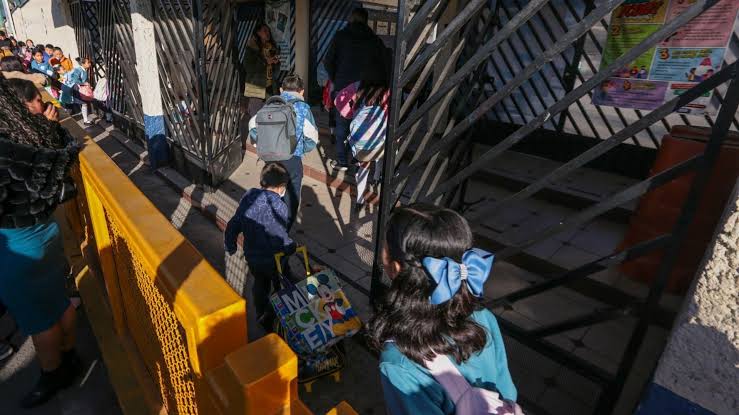 Da marcha atrás la SEP y no moverá el cierre del ciclo escolar