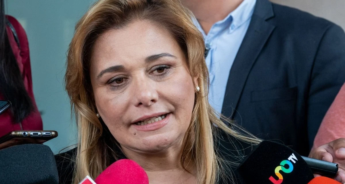 FGR también cita a declarar a Maru Campos por caso CIA