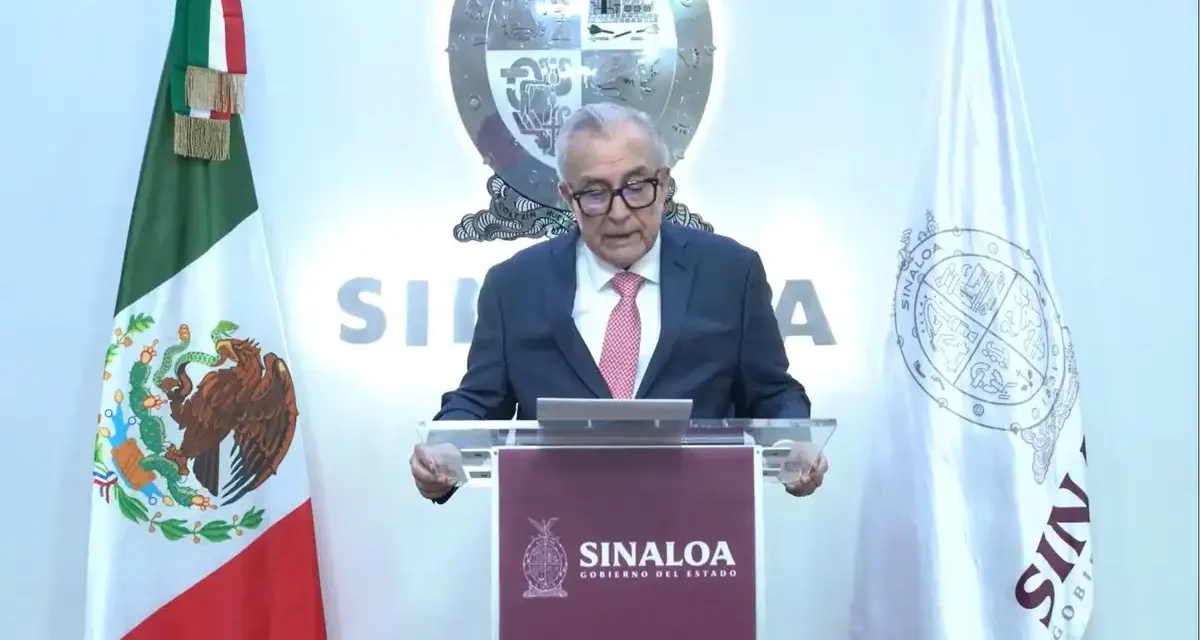 Pide licencia Rocha Moya como gobernador de Sinaloa