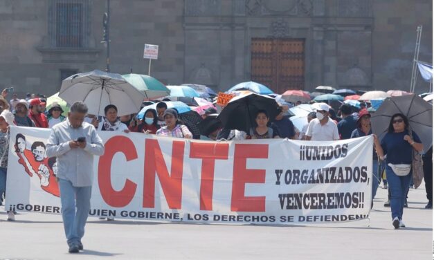 CNTE continuará con plantón en el Zócalo y marchas