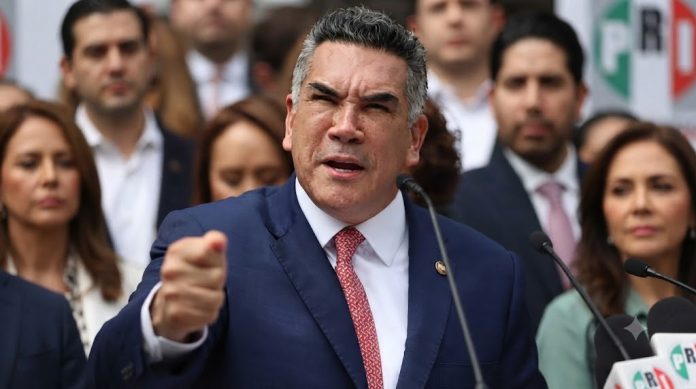 “Nos quieren silenciar”, dice Alito Moreno tras denunciar atentado a oficinas del PRI en Chilpancingo