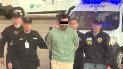 Ya viene en vuelo a México el contralmirante acusado de huachicol fiscal