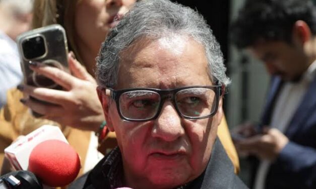 Llega Higinio Martínez a la Presidencia del Senado