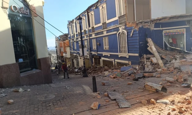 Sacude a Colombia terremoto de 7.4 grados