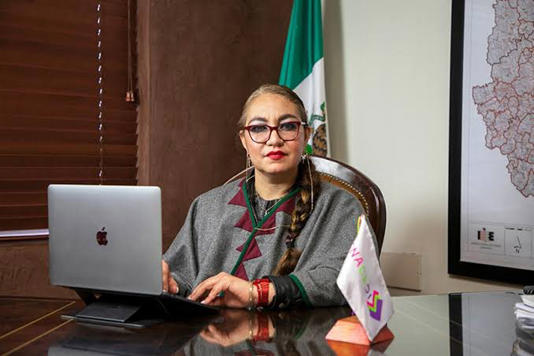Renuncia Claudia Arlett Espino a la Secretaría Ejecutiva del INE