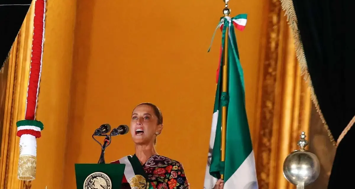 21 arengas y los vivas por la soberanía en el Grito de Independencia de la presidenta de México