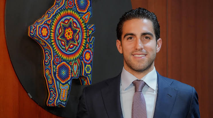 Gino Segura es destinado como defensor de la cuarta transformación en Quintana Roo