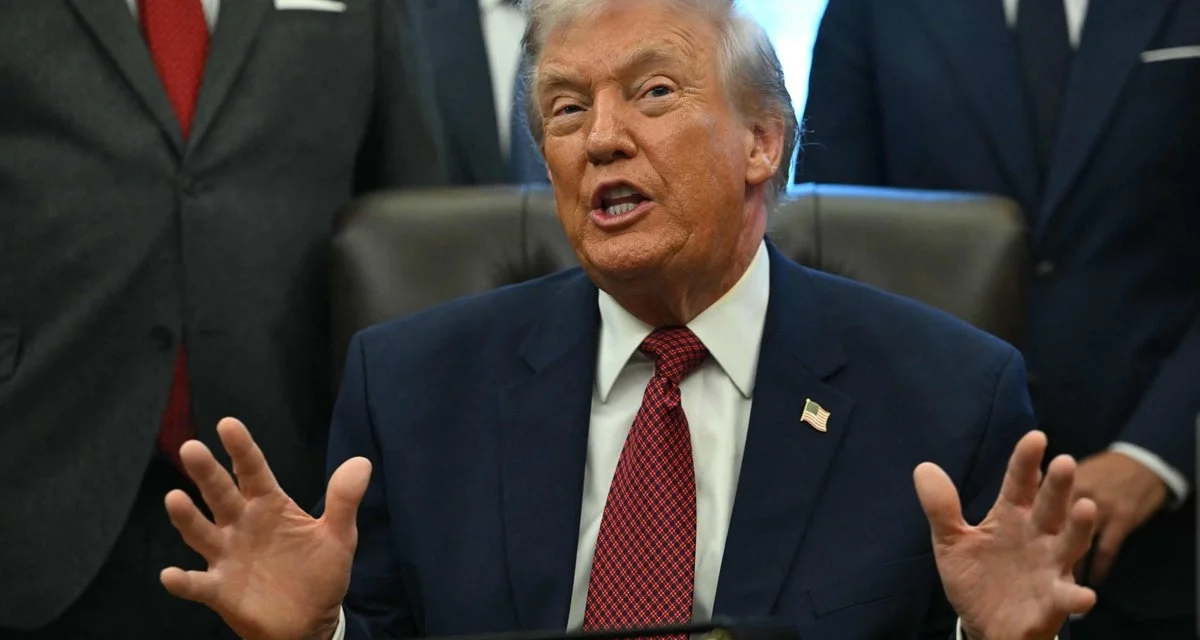 Trump da un respiro a México: no considera salirse del T-MEC